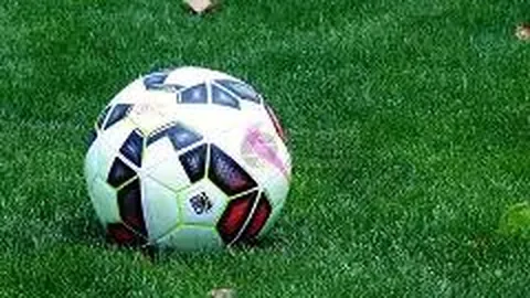 曼联阵型变动彰显阿莫林高明决策，内维尔力挺球队新局面